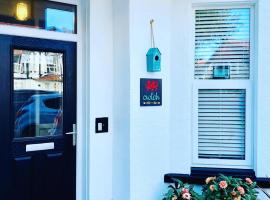 Cwtch Guesthouse, luxury hotel in Llandudno