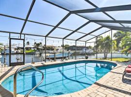 Coral Shores Waterfront Oasis with Private Dock!, hotel in Bradenton