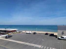 F2 - 30m2 Face à la mer – hotel w mieście Luc-sur-Mer