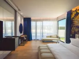Flamingo Beach Hotel & Spa