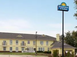 Days Inn & Suites by Wyndham DFW Airport South-Euless