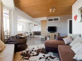 3 bdrm Penthouse in Sierra Nevada - 10 pax