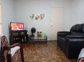 Apartamento 3 Qts Superconfortavel em Itapoã.