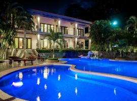 Hotel Amira, hotel pro pobyt s domácími mazlíčky v destinaci Carrillo