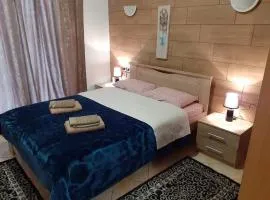 G M 6 ROOMS KENTRO in the heart of the city