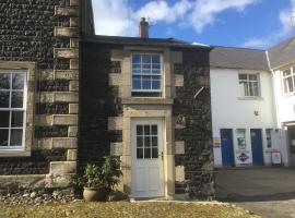 YETHOLM BOTHY: Town Yetholm şehrinde bir daire