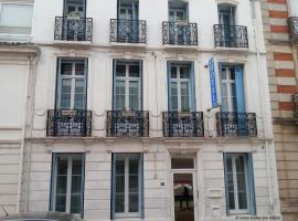 Hôtel Emilie, hotel di Royan