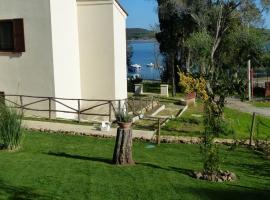 I Fiori nel golfo di Baratti, hotel v destinaci Baratti