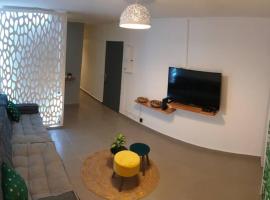 Jadessie " Centre ville - Downtown ", hotel berdekatan Lapangan Terbang Piarco Pointe-à-Pitre Le Raizet - PTP, 