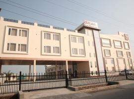 Crimson Hotel & Banquets, отель в городе Gangānagar, рядом находится McLeodganj Road