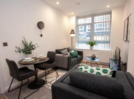 Modern 2 Bedroom Apartment in Bolton, hotel v destinaci Bolton