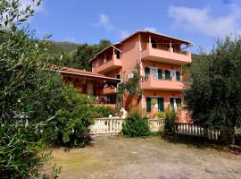 Paradise Apartments, hotel en Paleokastritsa