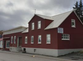 Grand-Inn Bar and Bed, homestay in Sauðárkrókur