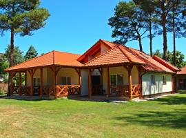 Ośrodek Wypoczynkowy Bungalowy, hotel in Rowy