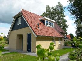 Spacious holiday home with a dishwasher, 20km from Assen, hotell sihtkohas Westerbork