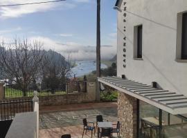 Casona da Ponte, hotel v destinaci Portomarin