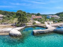 Beachfront Holiday House Zita