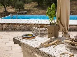 TRULLI nel cuore della Valle d’Itria con PISCINA privata