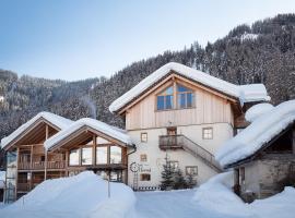 Chalet Mornà – hotel w pobliżu miejsca Rezerwat przyrody Puez-Odle w mieście San Martino in Badia