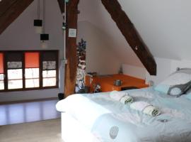 Suite Lanfon - Le Clos des Frasses, отель типа «постель и завтрак» в городе Chainaz-les-Frasses