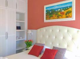 Golf & Beach Hotel B&B, hotelli, jossa on uima-allas kohteessa Milano Marittima