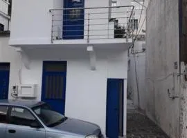 Mythical Ikaria, Therma tiny two floors apartment