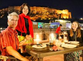 Gopal Home Stay & Guest House, hotel near Jodhpur Airport - JDH, 