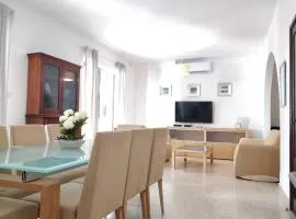 Large apartment close to rocky beach MCRE1-1