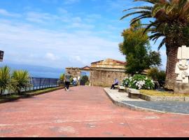 Apartamento playa da Ribeira, готель у місті Фістерра