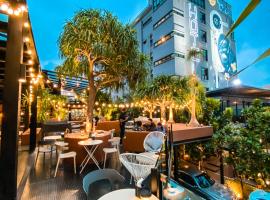 Letana Hotel, готель у місті Bang Phli