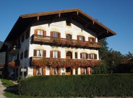 Gästehaus Stoanerhof – hotel w mieście Unterwössen