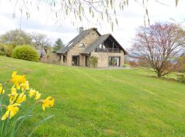 Villa with 5 bedrooms and 4 bathrooms with a beautiful view on the Ardennes, vakantiehuis in Lierneux