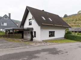 Cosy holiday home in Olsberg with garden, hotel with parking in Olsberg