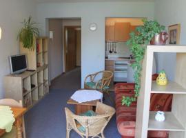 Cozy apartment in Rerik Germany near Sea, hotel with parking in Rerik