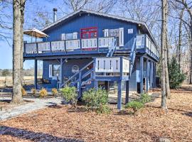 Cozy Caymus Cabin about 3 Miles to Callaway Gardens!, hotel with parking in Pine Mountain