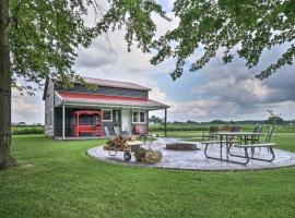 Cozy Haven of Rest Home with Amish Country Views!, hotel v destinácii Shipshewana