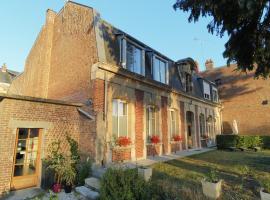 Chambres d'Hotes Noir Lion, B&B i Péronne