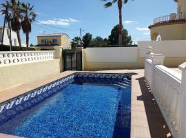 AME737, hotel v destinaci Les tres Cales