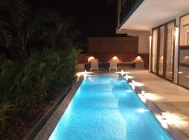 The Cloverleaf Super Luxury Villa Goa With Private Pool, North Goa, luxury hotel in Candolim