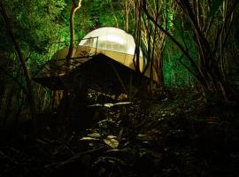 MAISONS BULLES Deluxe, hotel a Bouillante