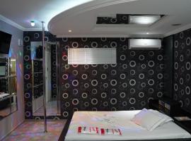 Motel Alkimia, hotell sihtkohas Timbó