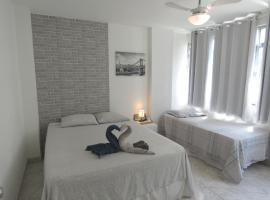 Leblon apartment - Two bedroom, hotel in Rio de Janeiro