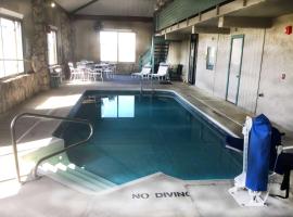 Super 8 by Wyndham Petoskey, hotel in Petoskey