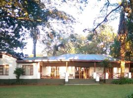 Softwaters Farm Guesthouse, hotel in Louis Trichardt