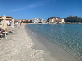 Lilla apartment, hotel i Golfo Aranci