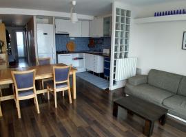 Lappartement, apartment in Saint-Cyprien-Plage