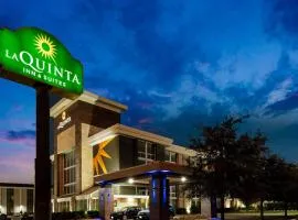 La Quinta by Wyndham Dallas I-35 Walnut Hill Ln