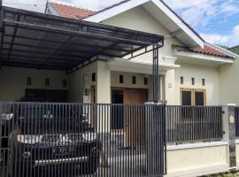 Choko Homestay, cottage di Colomadu