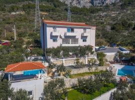 Apartment Glavina with heated pool