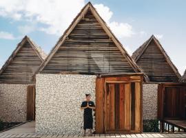 Paduppa Resort, hotel a Bira